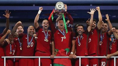 UEFA niega que el coronavirus amenace la Eurocopa - Fútbol - ABC Color