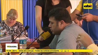 Hijo de OGD presenta pedido de informe sobre supuestos planilleros - ABC Noticias - ABC Color