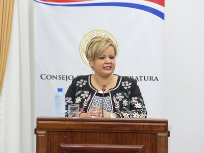 Entran a robar a casa de jueza, la policía los detuvo, pero fiscal los liberó, denuncian