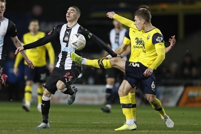 Con Almirón como figura, el Newcastle avanza en la FA Cup