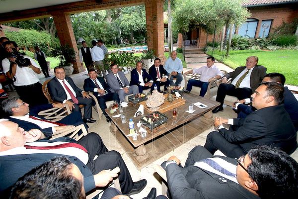 Consenso sobre presidente de la ANR dependerá de líderes de HC y Añetete