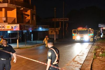 Peligrosa fuga de gas tras choque en surtidor de San Lorenzo - Nacionales - ABC Color
