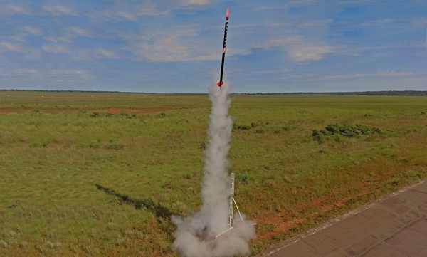 Arasunu 1 incentiva a estudiantes paraguayos a explorar el cielo