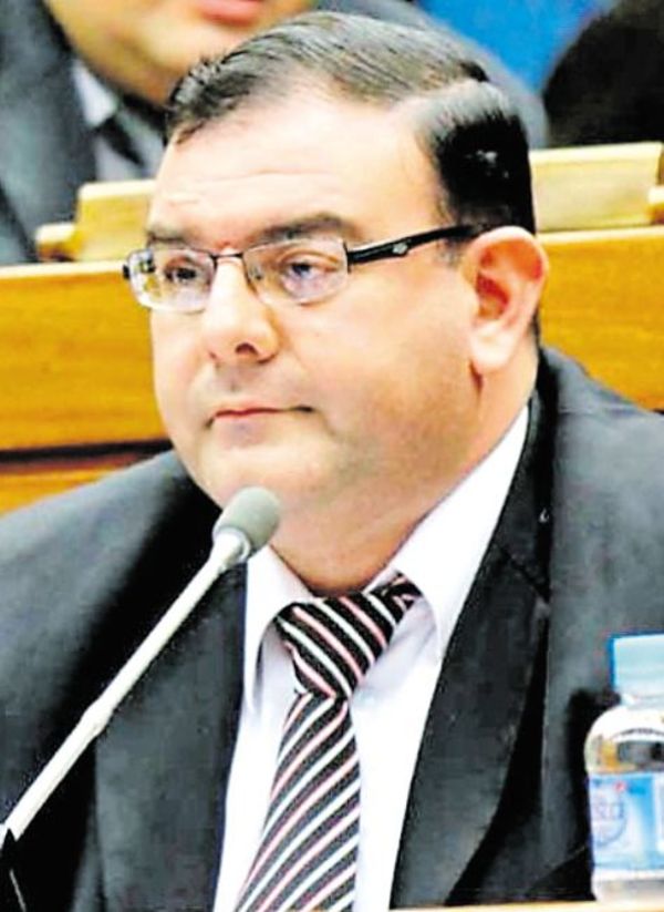 El viernes se inicia el juicio para los caseros de Rivas - Política - ABC Color