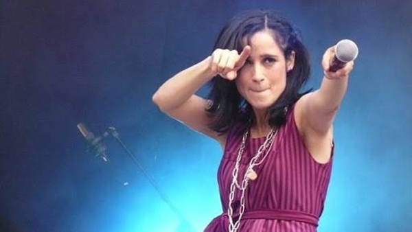 HOY / Julieta Venegas se saca lo más "Íntimo" para volver a su natal México