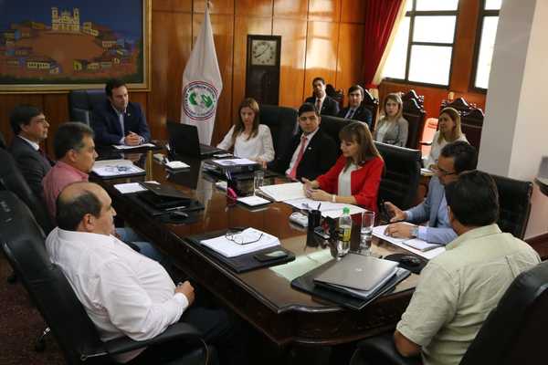 Ministra de Trabajo recomienda a IPS mantener edad jubilatoria en 60 años | .::Agencia IP::.