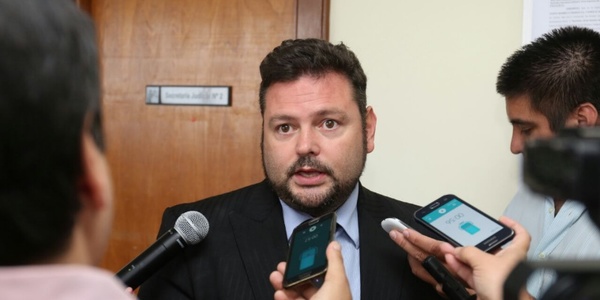El gobierno pedirá la cancelación del refugio de Arrom y Martí