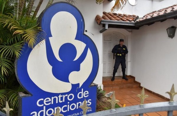 Ejecutivo promulga nueva ley de adociones