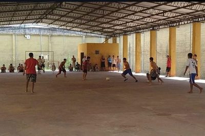 Organizan torneo de fútbol en cárcel de masacre