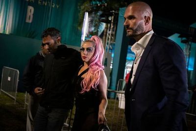 Lady Gaga presenta a su nuevo novio, el empresario Michael Polansky - Música - ABC Color