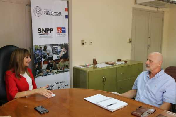 Unos 10.000 empleos generará empresa de producción de celulosa que se instalará en Concepción | .::Agencia IP::.