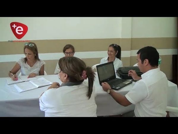 ANALIZAN MALLA CURRICULAR PARA ENSEÑANZA DE HISTORIA DE ITAPÚA EN LAS ESCUELAS