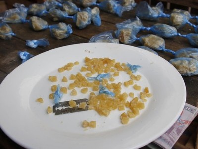 Incautan varias dosis de crack en un local del Mercado de Abasto