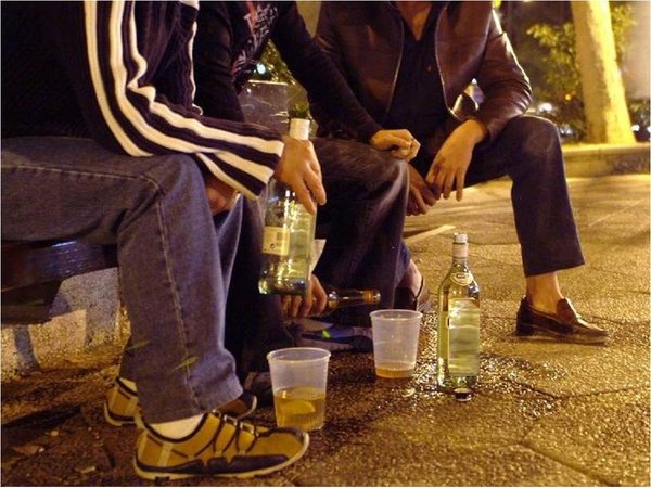 Intensifican controles por consumo y venta de alcohol en las calles