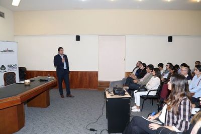Becal habilitó periodo de postulación para maestrías y doctorados