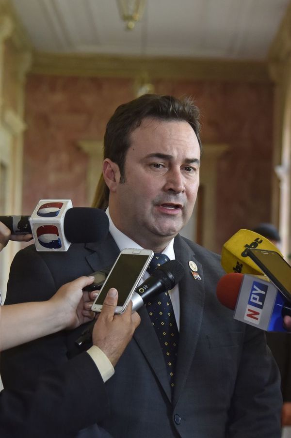 Autoridades del IPS consideran necesario cambiar ley “arcaica” de jubilaciones - Nacionales - ABC Color