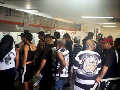 Migraciones rechaza ingreso al país de hincha de Corinthians