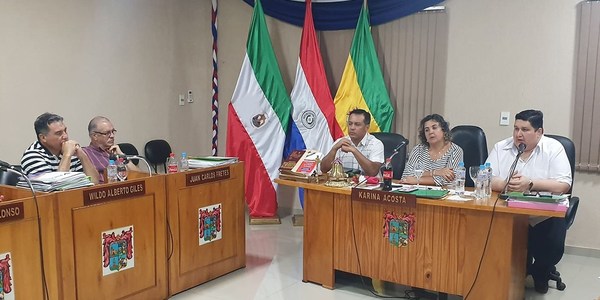 JUNTA MUNICIPAL RECIBIÓ AL DIRECTOR DEL HOSPITAL DE CNEL. BOGADO