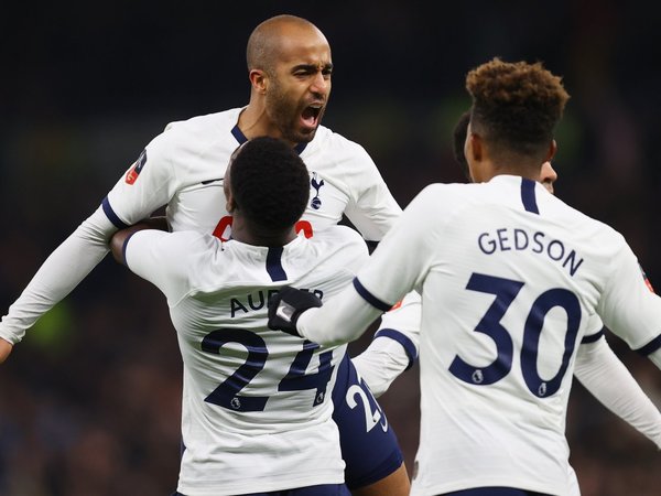 El Tottenham de Mourinho pasa 'in extremis' a los octavos