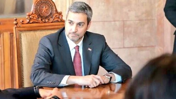 Financiamiento Político: Presidente respeta postura de legisladores y hablara con veto o promulgación