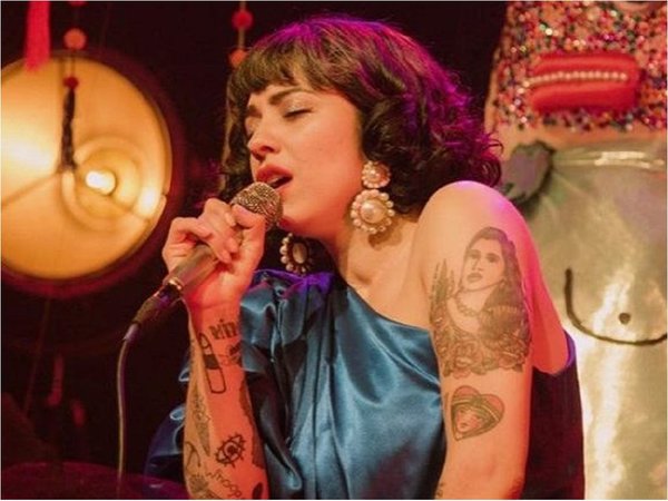 Mon Laferte se presentará este jueves en el Teatro Guaraní