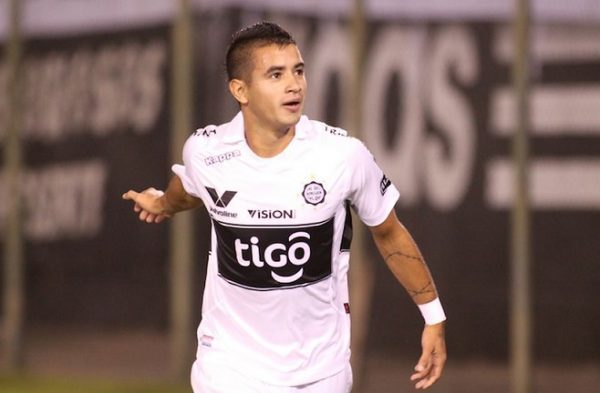 Olimpia tiene amarrado a Derlis, dicen