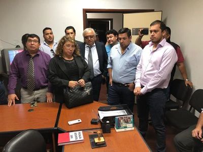 Habría “movidas” en asesoría jurídica de la comuna esteña  - ABC en el Este - ABC Color