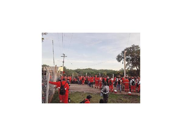 MOPC indaga sobre reclamo de obreros de Ruta Bioceánica