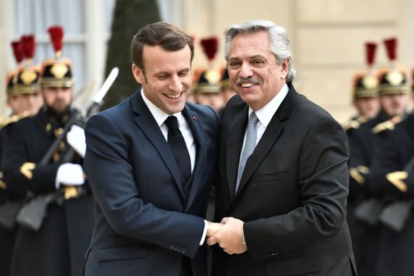 Francia promete respaldo a Fernández en renegociación
