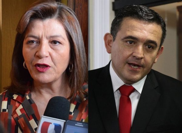 Senadora trata de falaz y vende humo a Petta