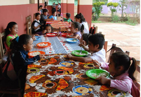 Vuelven a llamar a licitación para adjudicar almuerzo escolar para escuelas de CDE