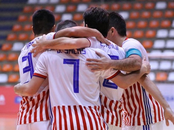 Paraguay goleó a Perú y se acerca al sueño mundialista