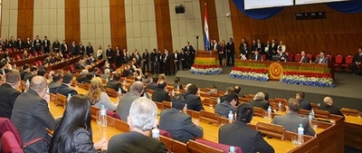 HOY / Retruque: concejal plantea reducir también cantidad de parlamentarios