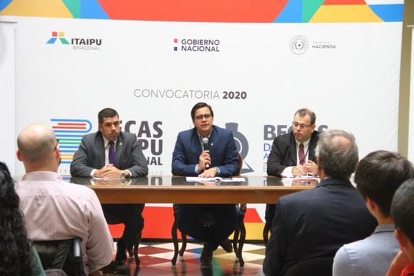Becal e Itaipu fortalecen programa de becas con 2.000 plazas universitarias - .::RADIO NACIONAL::.