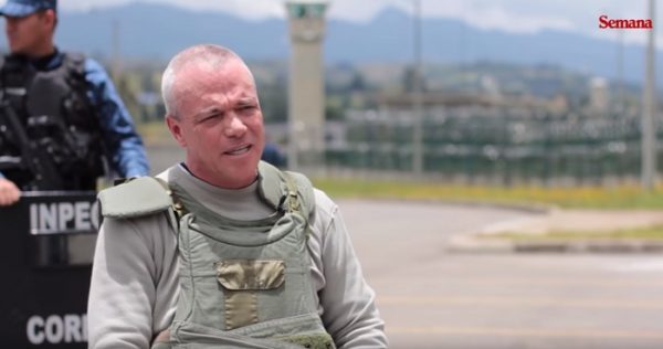 Popeye narra cómo trabajaron para derribar un avión
