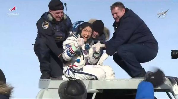Astronauta de EE.UU. regresa a la Tierra tras batir récord femenino de permanencia en el espacio - Mundo - ABC Color