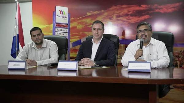 «Petropar no debe ningún solo guaraní en concepto de pago de impuestos», afirma director | .::Agencia IP::.