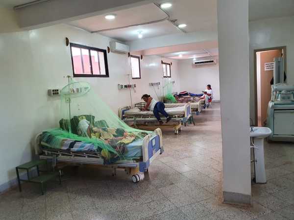 Hospitales se llenan de internados