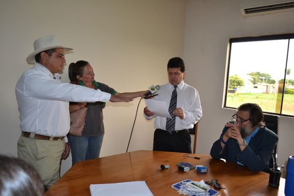 Nuevo concejal departamental juró ante Tribunal Electoral - Nacionales - ABC Color