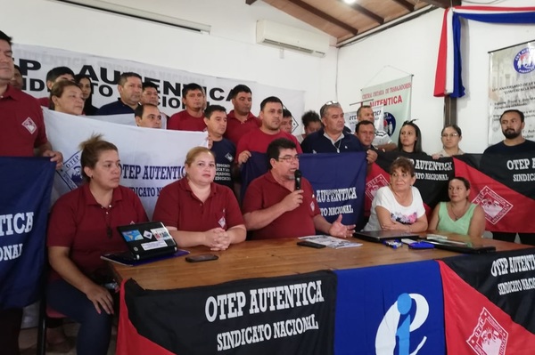 Inicio de clases podría verse afectado por incumplimientos del gobierno, afirman