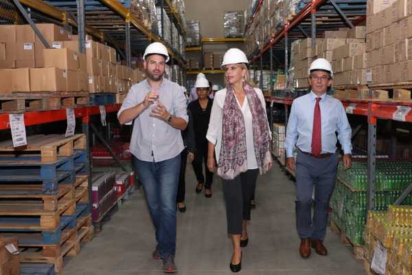 Empresa nacional de cosméticos y línea de higiene, apunta a mercados internacionales - .::RADIO NACIONAL::.