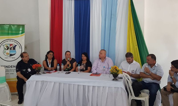 Organismos trabajan en la optimización de los servicios en el paso fronterizo de Carlos Antonio López - .::RADIO NACIONAL::.
