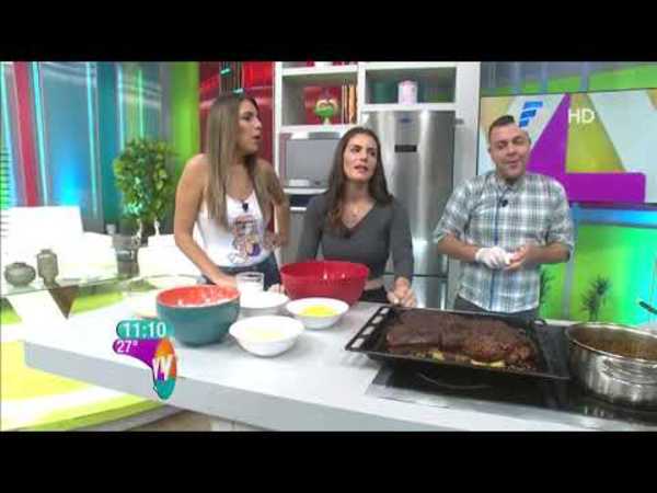 Costilla de cerdo con salsa Jack y Pan de queso y mango | Recetas Vive la Vida XL