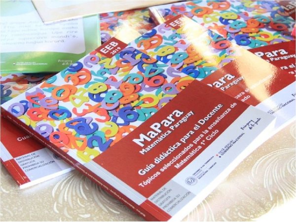 Petta sugiere que tarea de alumnos sea encontrar errores ortográficos en libros del MEC