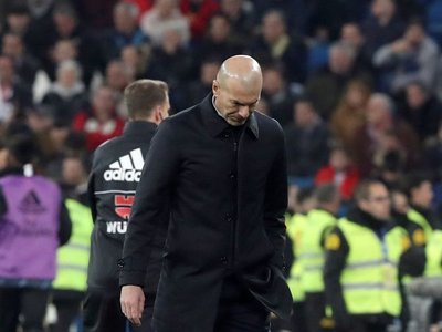 Zidane: "Estoy triste, algo ha pasado para encajar cuatro"