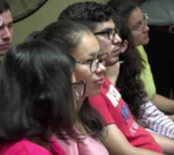 Itaipú y Becal preparan becas universitarias a 2.000 jóvenes - Paraguay.com