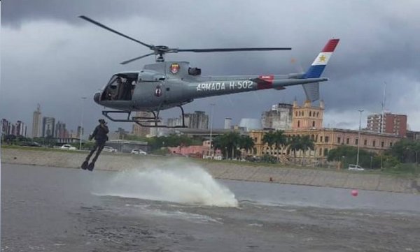 Marino desapareció en el Río Paraguay durante ejercicio de natación y combate - ADN Paraguayo