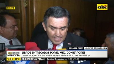 Docentes se niegan a “corregir errores” de impresión de libros - Nacionales - ABC Color