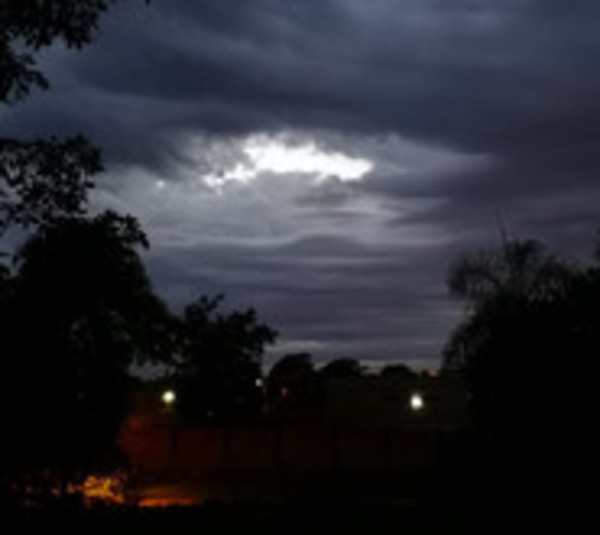 Anuncian tormentas con moderada intensidad para 7 departamentos - Paraguay.com
