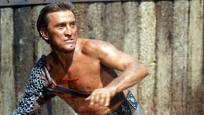 Kirk Douglas, de hijo de un trapero a una leyenda